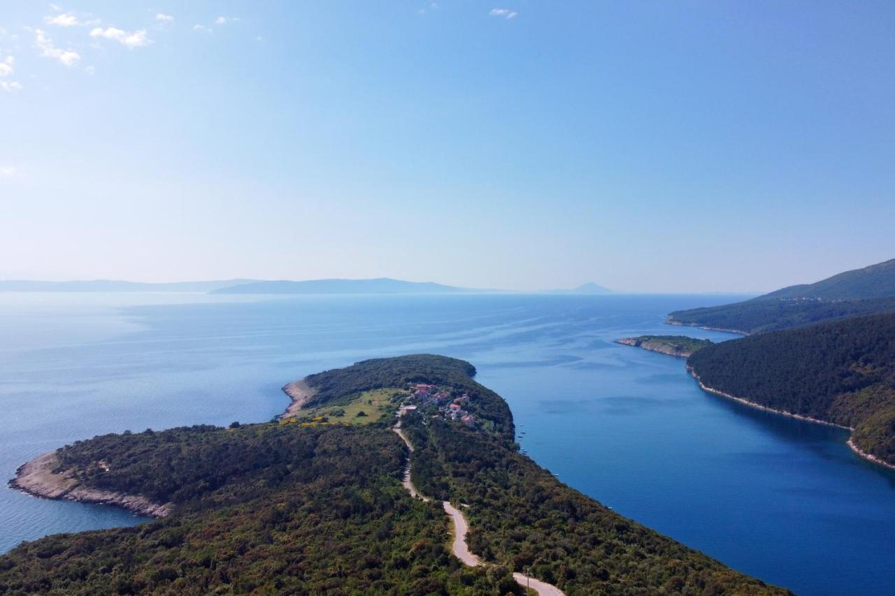 Apartments By The Sea Duga Luka - Prtlog, Labin - 3025 Kültér fotó